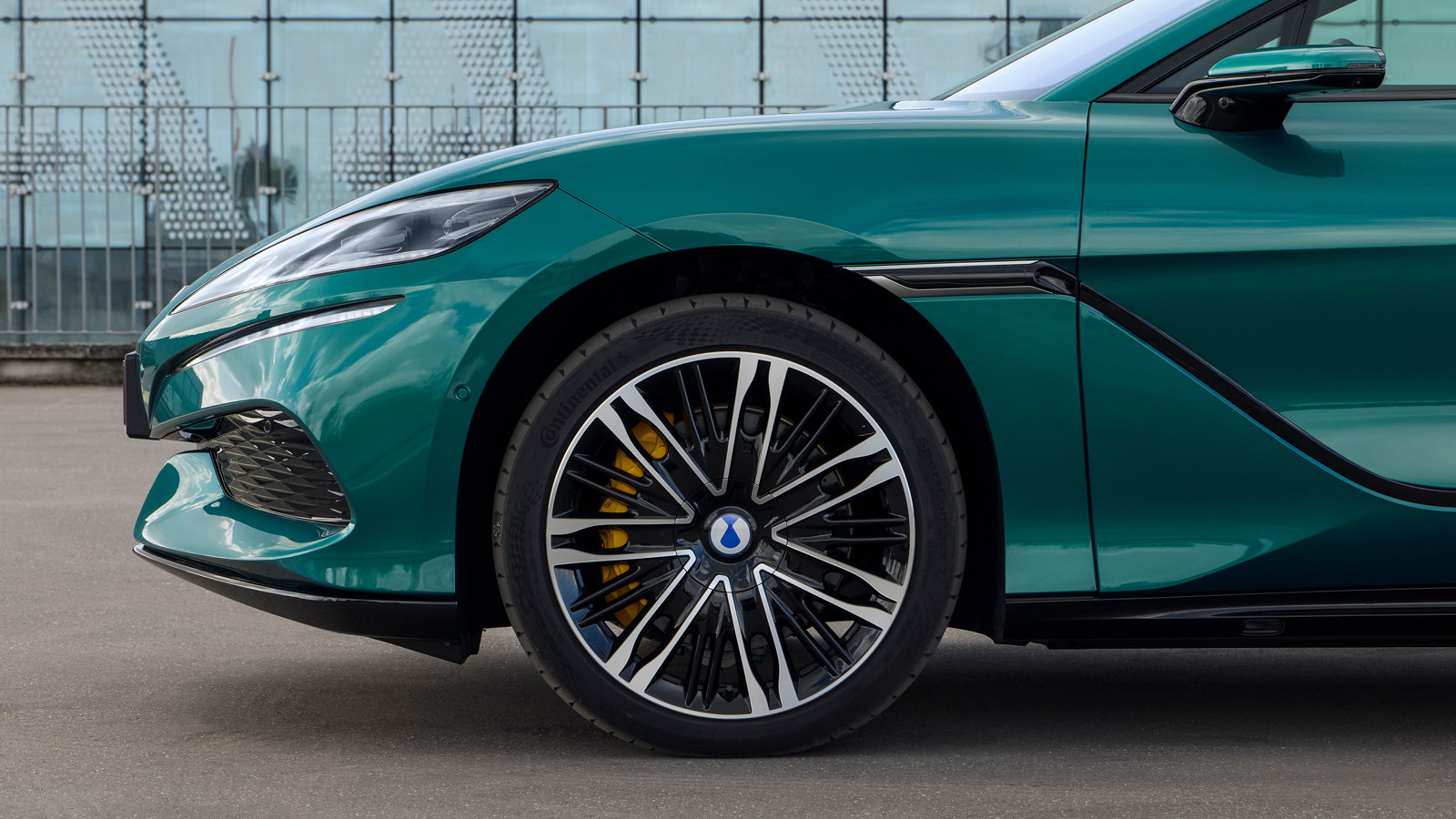 Denza Z9 GT review: crab-walking, 1140bhp EV tested | Move Electric